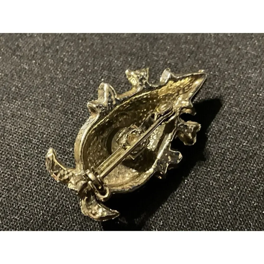 1960’s Gold Tone Clown Face Brooch W/ MOP Mouth